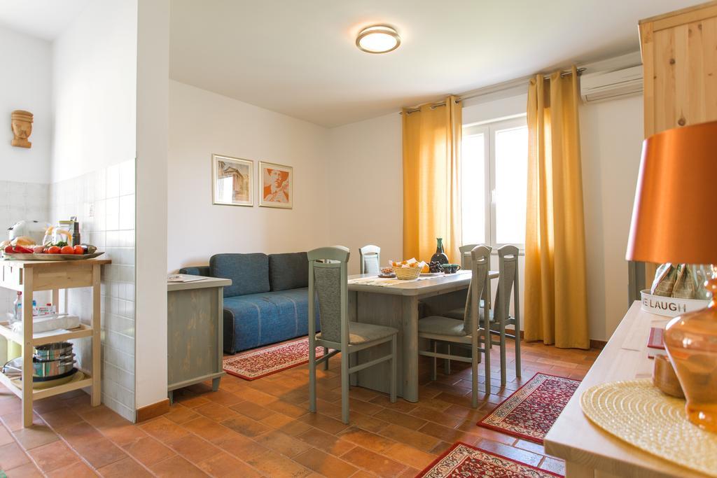 Apartments Bonvenon2Center Pula Extérieur photo