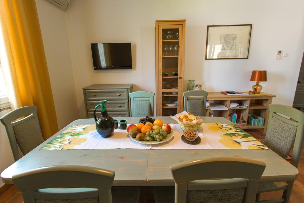 Apartments Bonvenon2Center Pula Extérieur photo